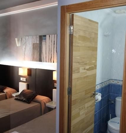 Hostal Plaza Ruiz Ceuta Luaran gambar