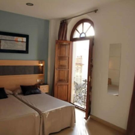 Hostal Plaza Ruiz Ceuta Luaran gambar